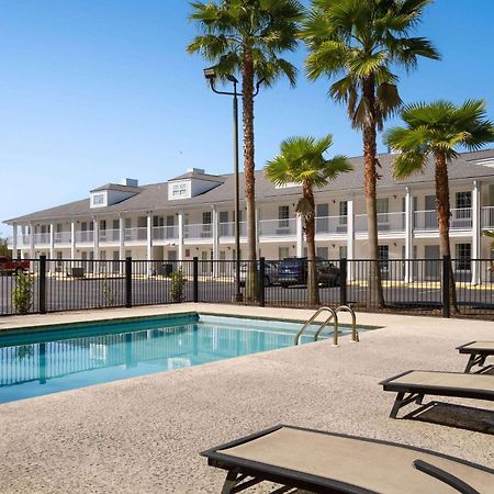 Hotel Baymont By Wyndham Kingsland Esterno foto