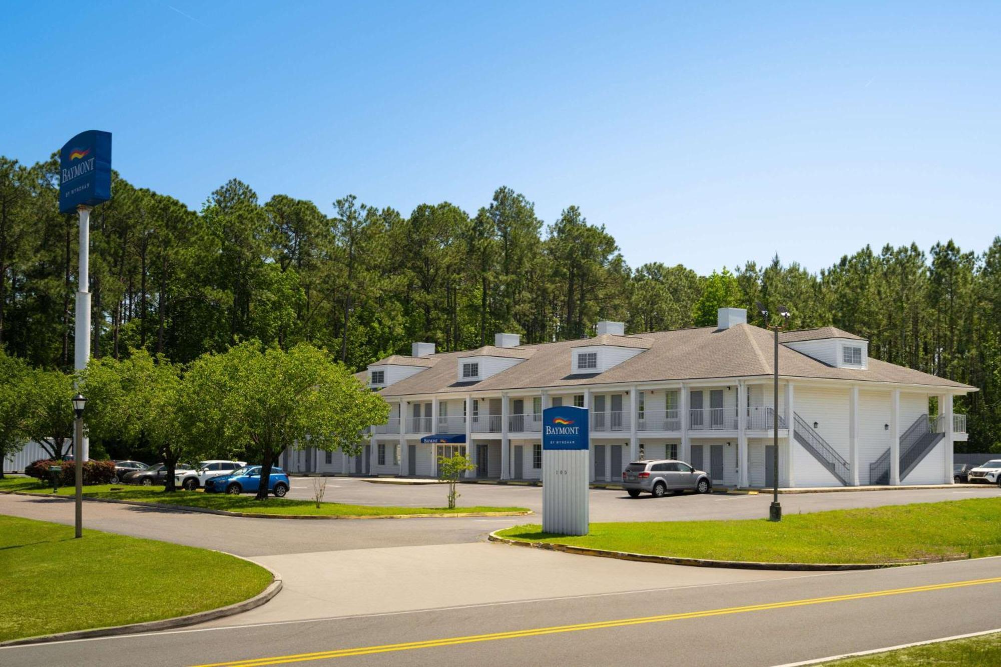 Hotel Baymont By Wyndham Kingsland Esterno foto